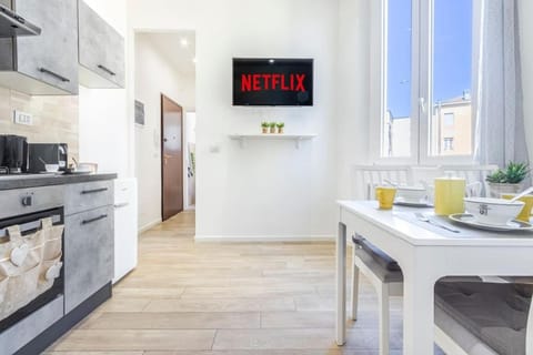 TV and multimedia, Kitchen or kitchenette, Dining area, minibar, pet friendly, stove