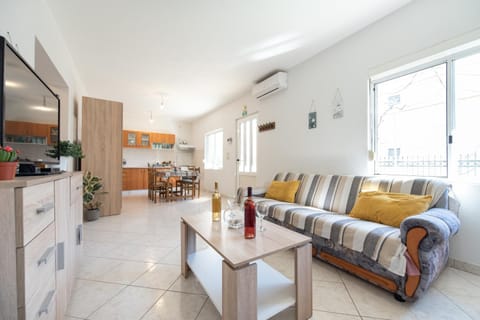 Apartment True Blue Apartment in Šibenik-Knin County, Croatia