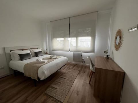 GRIS con Parking Gratis Apartment in Vigo