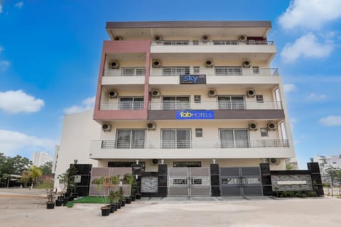 Property building, Facade/entrance