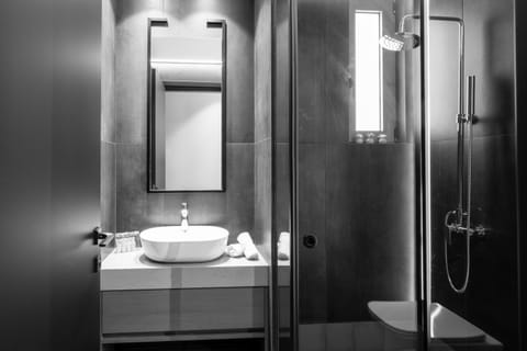 Shower, Toilet, Bathroom, microwave, wardrobe