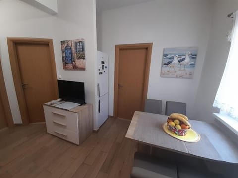 Apartment Jelena - cozy two bedroom apartment only 70m from the beach, Diklo - Zadar Apartment in Zadar