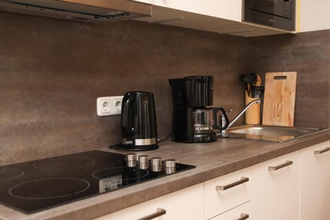 Coffee/tea facilities, Kitchen or kitchenette