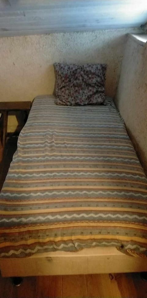 Eco-Refuge de Montailloux Nature lodge in Auvergne-Rhône-Alpes