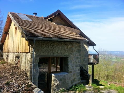 Eco-Refuge de Montailloux Nature lodge in Auvergne-Rhône-Alpes