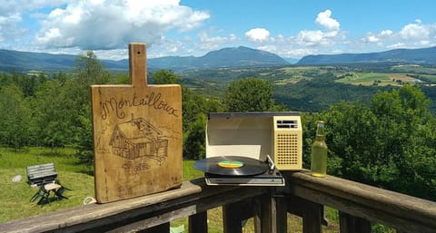 Eco-Refuge de Montailloux Nature lodge in Auvergne-Rhône-Alpes