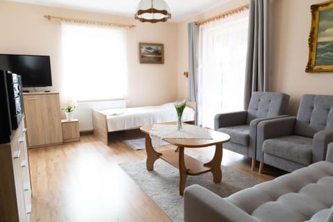 Kolorowy Dom Letniskowy Vacation rental in Pomeranian Voivodeship