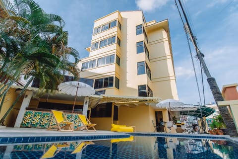 Property building, Pool view
