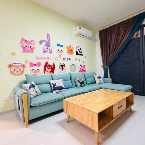 Living room, Seating area, air conditioner