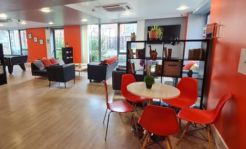 For Students Only Student Roost Tramways Chester Apartment in Chester