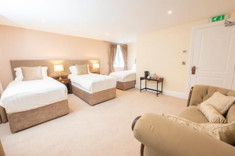 Seating area, Bedroom