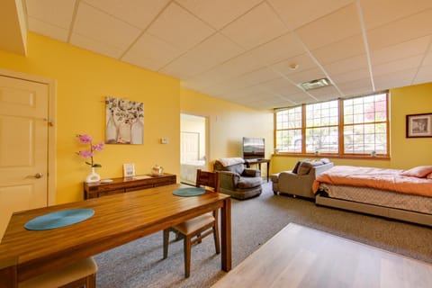 New Kensington Apt Near Parks Pets Welcome! Apartment in Allegheny River