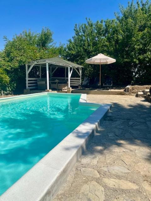 Swimming pool, Swimming pool