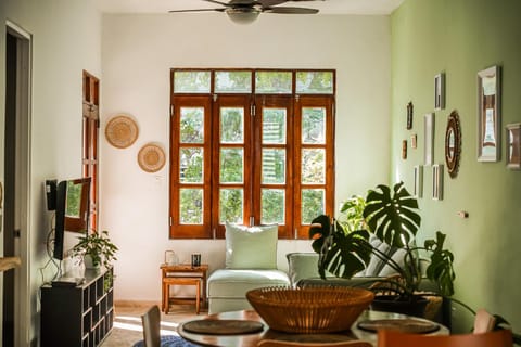 Communal lounge/ TV room, Living room