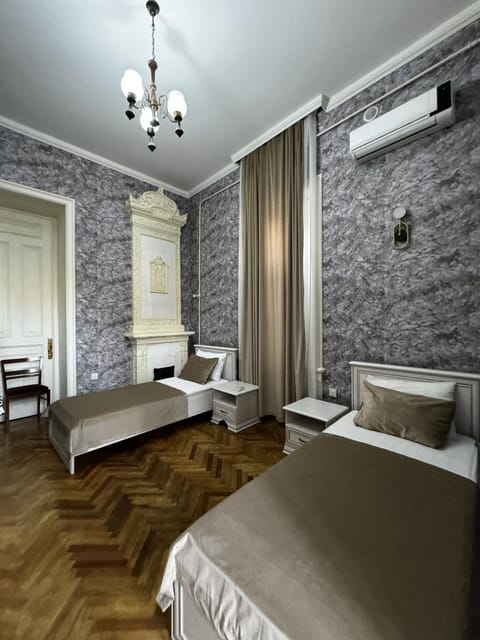 Bed, Photo of the whole room, Bedroom, towels, air conditioner