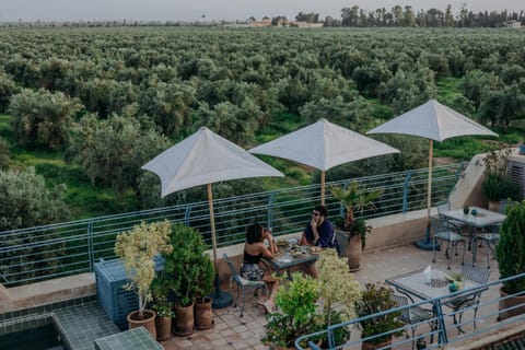 Property building, Restaurant/places to eat, Swimming pool, Breakfast