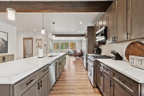 Sweet Peaks House in Whitefish