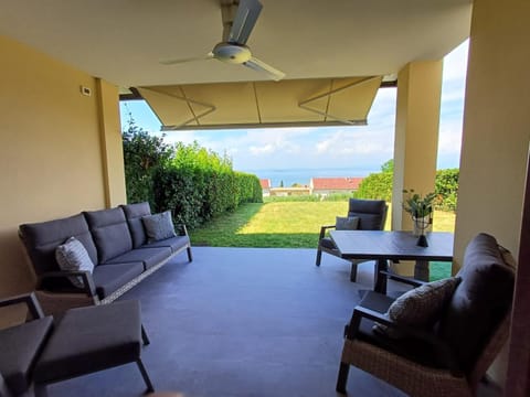 Patio, Natural landscape, Garden, View (from property/room), Balcony/Terrace, Garden view