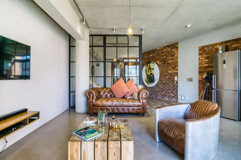 TV and multimedia, Seating area