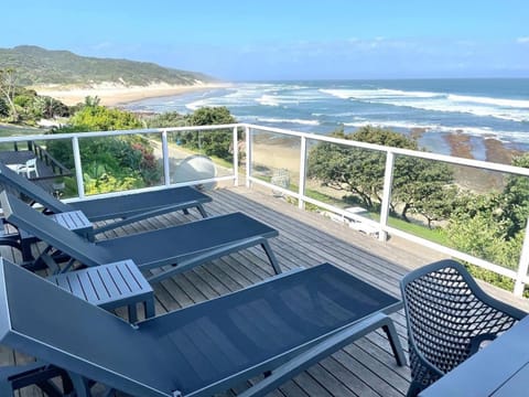 Patio, View (from property/room), Balcony/Terrace, Beach, Sea view, sunbed