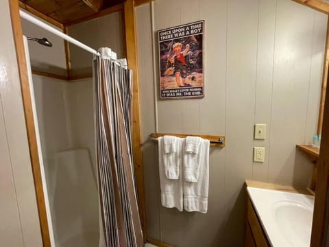 Cute Cabin creek & Firepit #12 Cabin in White County