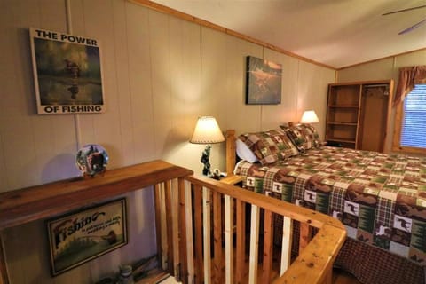 Cute Cabin creek & Firepit #12 Cabin in White County