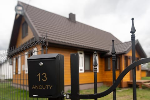 Property building, Day, Street view