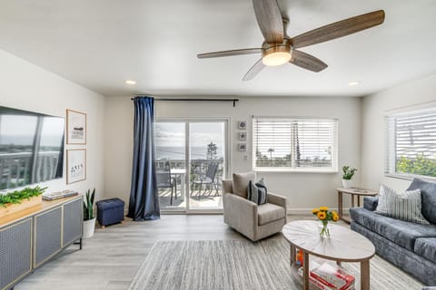 Cardiff Retreat with Game Room and Deck, Near Beach Apartment in Cardiff