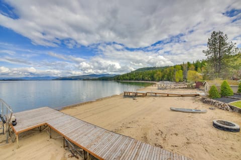 Beachfront Sagle Retreat with Boat Dock and Lift House in Sagle