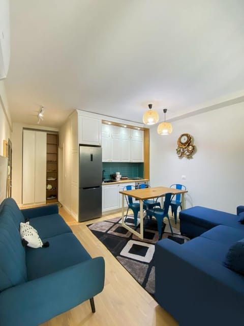 Kitchen or kitchenette, Living room, Dining area