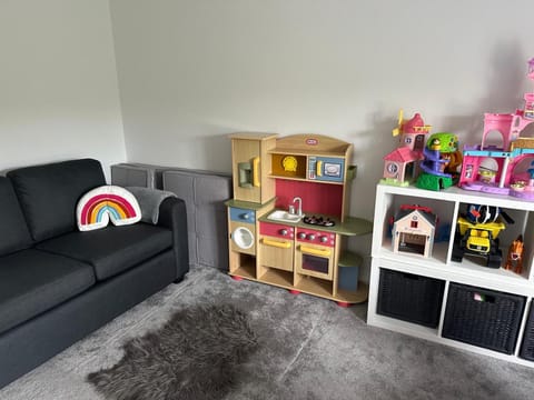 Coastal Haven 5 Bed Gem in Portrush Center Villa in Northern Ireland