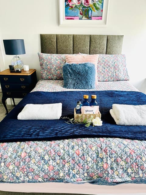 Coastal Haven 5 Bed Gem in Portrush Center Villa in Northern Ireland