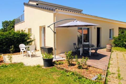 Patio, Garden, Garden, Balcony/Terrace