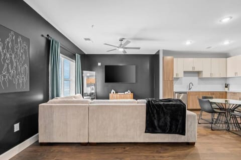 The Hollywood Suite The Gulch Apartment in The Gulch