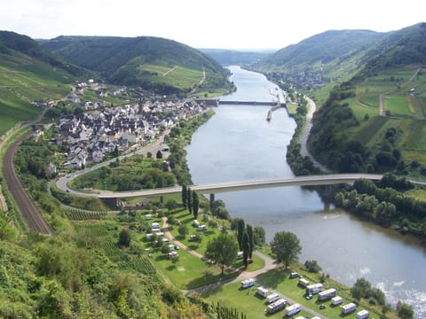 Studio Apartment am historischen Matthiasturm Apartment in Ediger-Eller