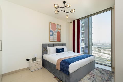 Bed, View (from property/room), Photo of the whole room, Bedroom