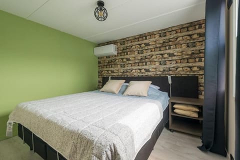 Tuinfluiter - Lodge 49 Chalet in North Brabant (province)