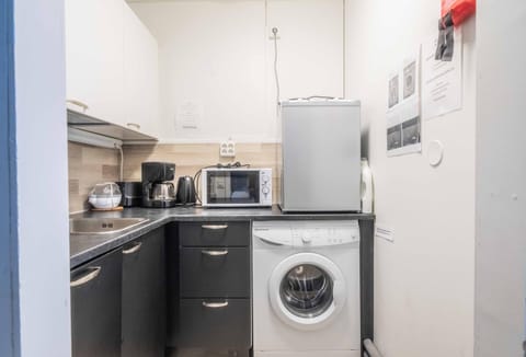 Tyylikäs City studio, Terassi ja ilmainen parkki Vanha Postitalo Apartment in Finland