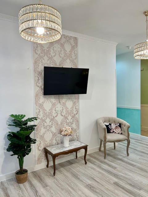Living room, Lobby or reception