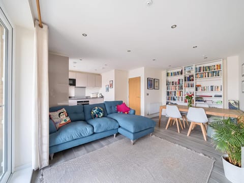 Kitchen or kitchenette, Living room, Seating area, Dining area, pet friendly, kitchen