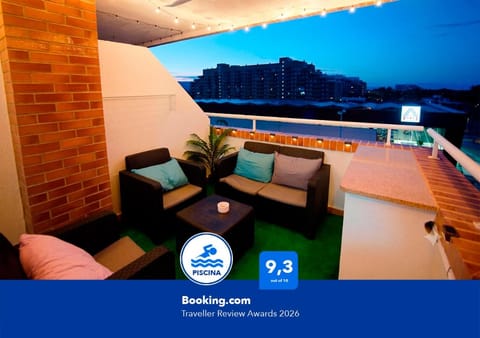 Patio, View (from property/room), Balcony/Terrace, Living room, Seating area, Evening entertainment