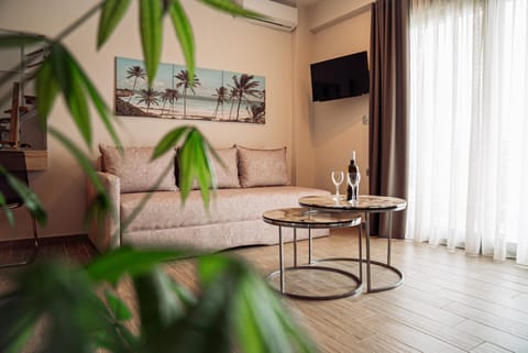 TV and multimedia, Seating area