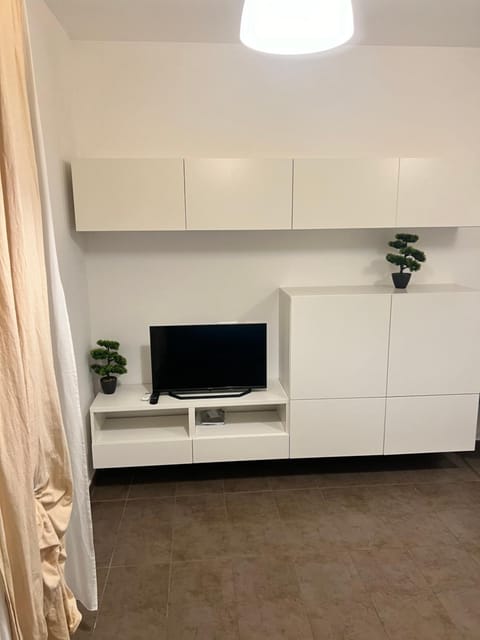 Communal lounge/ TV room, TV and multimedia, Evening entertainment