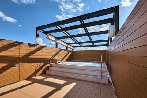 Open Air Bath