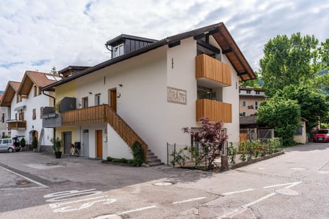 Richard´s Home Auer Apartment in Trentino-South Tyrol