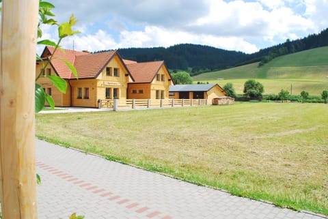 Property building, Spring, Neighbourhood