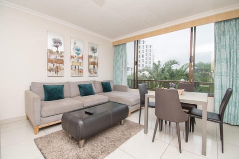 View (from property/room), Living room, Seating area, Dining area
