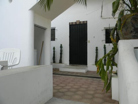 Casa Vista Al Mar - Iguana Room House in Brisas de Zicatela