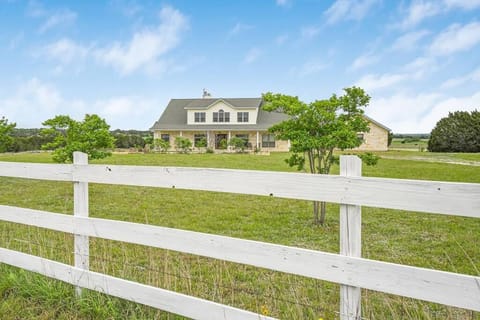 Family Ranch on 14 Acres Wiffle Ball & Disc Golf House in Rio Grande
