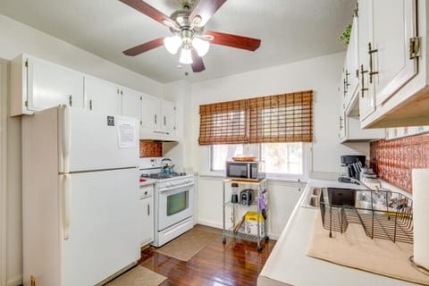 South Euclid Apt Less Than 10 Mi to Downtown Cleveland! Apartment in Cleveland Heights